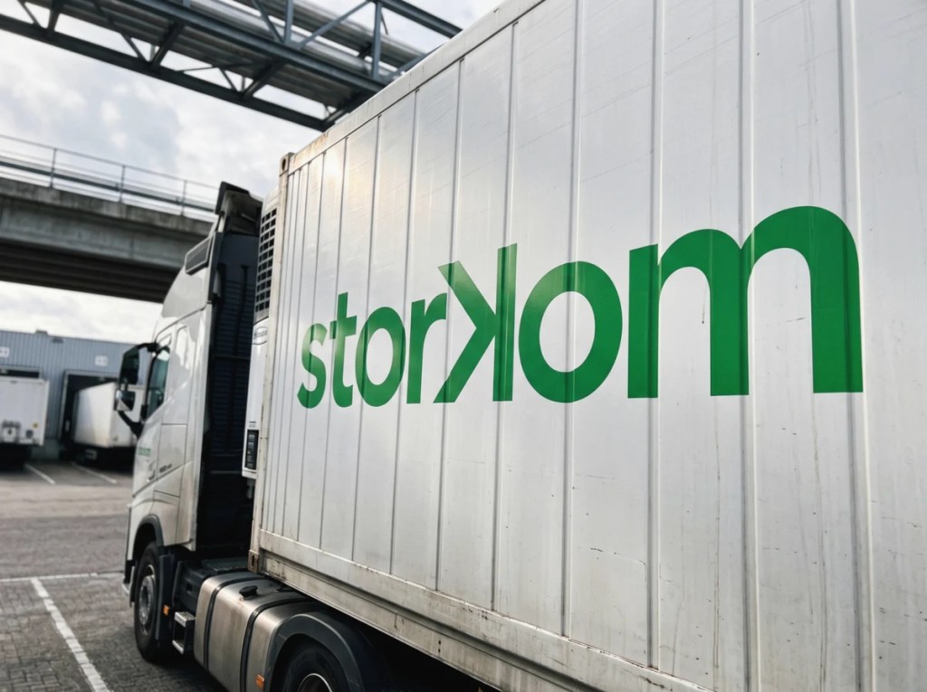 StorKom — Naming & Brand Identity